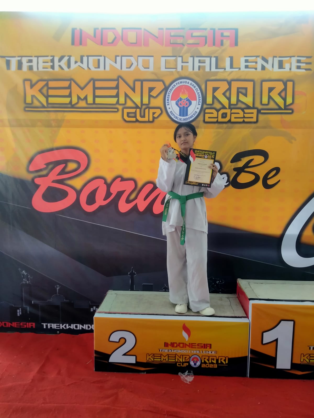 WINDA AYU LESTARI TAEKWONDO SMK BINA KARYA