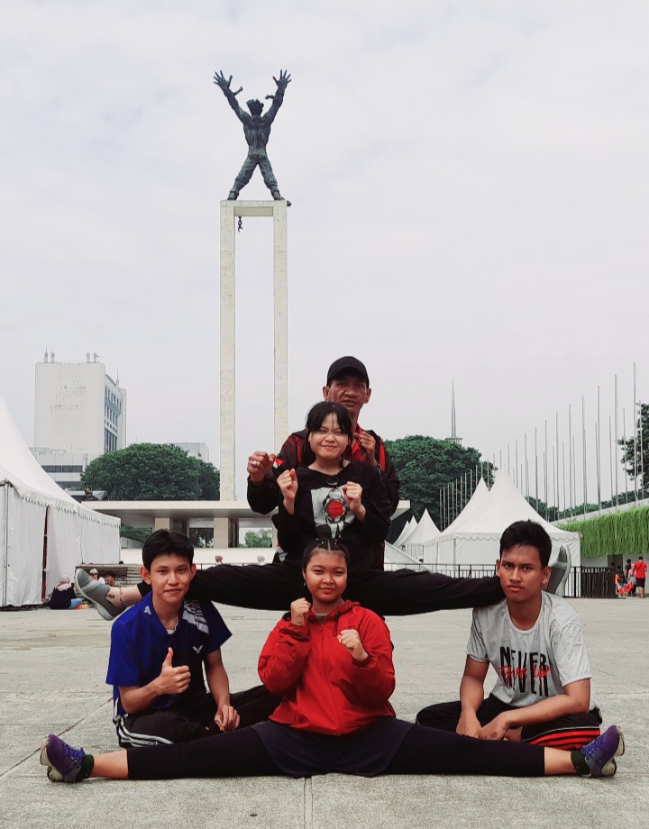 TAEKWONDO KICKS Nama Dewan Guru Taekwondo Indonesia  TAEKWONDO SMK BINA KARYA