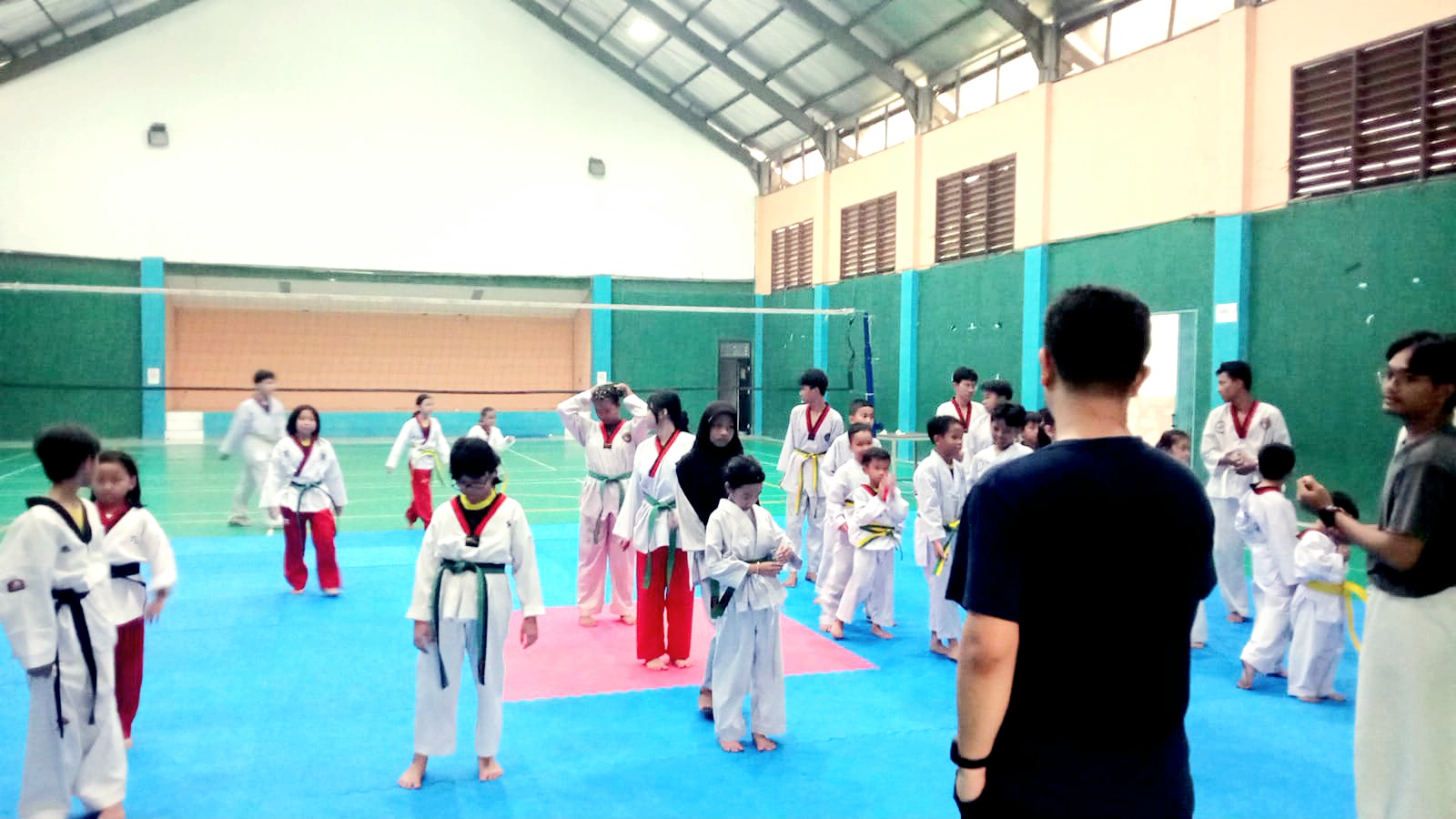 Kunjungi MASTERPIECE, Taekwondoin BINA KARYA Serap Tehnik Baru Kunjungi MASTERPIECE, Taekwondoin BINA KARYA Serap Tehnik Baru TAEKWONDO SMK BINA KARYA